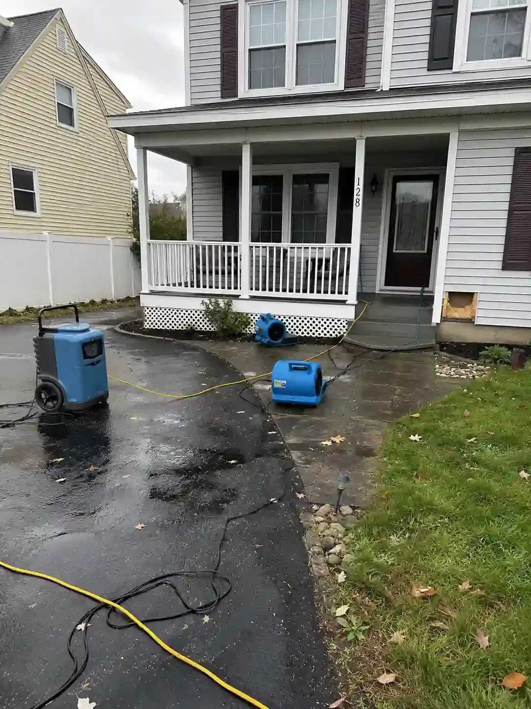 Image water damage restoration 3 water damage point